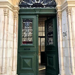 Le Mat אכסניה לרנקה